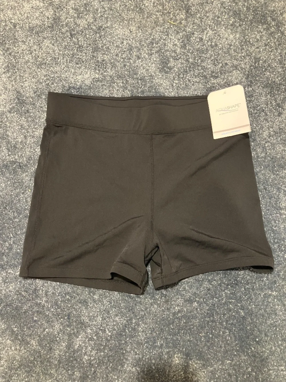 NWT Dolfin Aquashape Core Fitted Swimsuit Short (Medium)